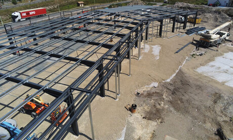 charpente-metallique-construction-cellules-commerciales-bassin-arcachon